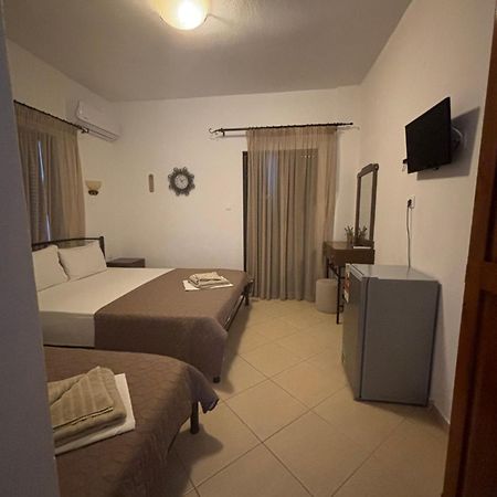 Hotel Avra Ouranoupoli Exterior photo